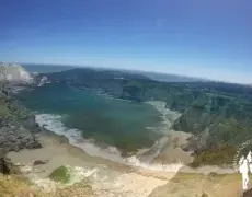 Descubre los impresionantes Acantilados de Loiba en Ortigueira, un destino imprescindible para peregrinos del Camino de Santiago y amantes del turismo