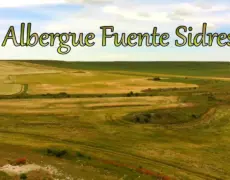 Rural «Descubre el encanto del Albergue Fuente Sidres en Castro de Castro: alojamiento económico para peregrinos en el Camino de Santiago