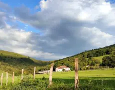 Rural «Albergue en Saint Jean Pied de Port: tu refugio en el Camino de Santiago para peregrinos y turismo rural