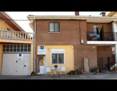 Descubre el Albergue de Peregrinos Isaac Santiago en Los Arcos: una experiencia única en el Camino de Santiago por solo 8€