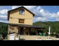Descansa en el Albergue Santa Marina: Tu hogar en el Camino de Santiago