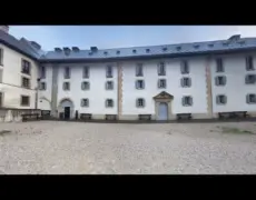 Albergue de la Real Colegiata de Roncesvalles: Un refugio para peregrinos del Camino de Santiago a solo 15€ por noche