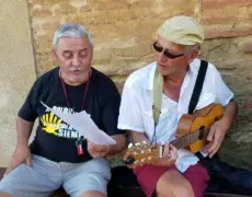 Albergue parroquial Casa Rectoral en Bercianos del Real Camino: el lugar perfecto para peregrinos del Camino de Santiago
