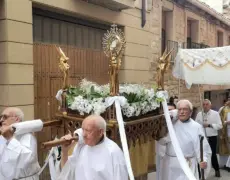 Catedral de Tafalla: Una joya del Camino de Santiago para los peregrinos y turistas