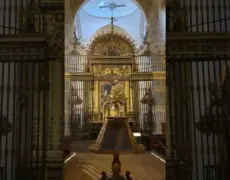 Descubre la iglesia de San Andrés en Azofra en tu camino de Santiago: un destino imperdible para peregrinos y turistas