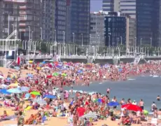 Explorando la Playa de San Lorenzo en Gijón: Una parada obligatoria para el peregrino del Camino de Santiago en su ruta turística