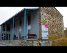 Descubre el encanto del albergue Os Chacotes en Palas de Rei, el lugar perfecto para peregrinos en el Camino de Santiago por solo 6€ al día – ¡Abierto todo el año!