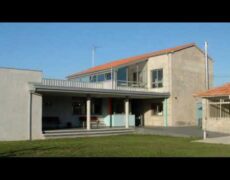 , alojamiento «Albergue de la Xunta de Galicia en Airexe: Una opción económica para peregrinos del Camino de Santiago